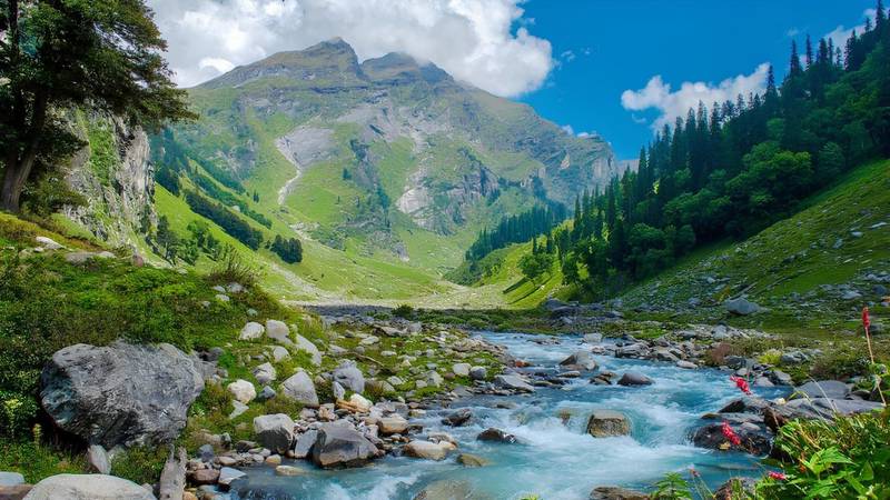 Hampta Pass Trek – ₹5,499